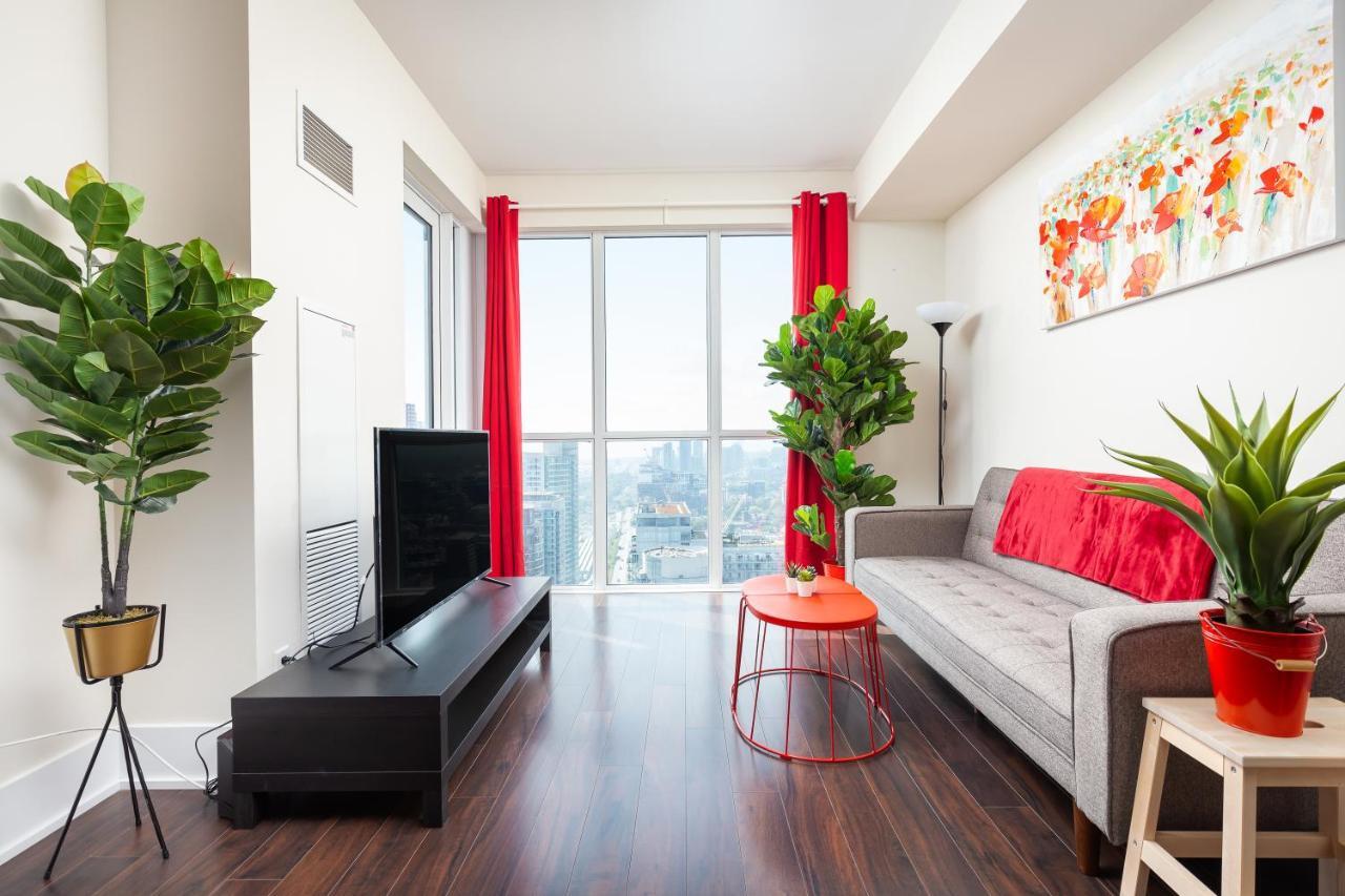 Across From The Cn Tower, Metro Toronto Convention Centre And Rogers Centre In Downtown Toronto Core Apartman Kültér fotó